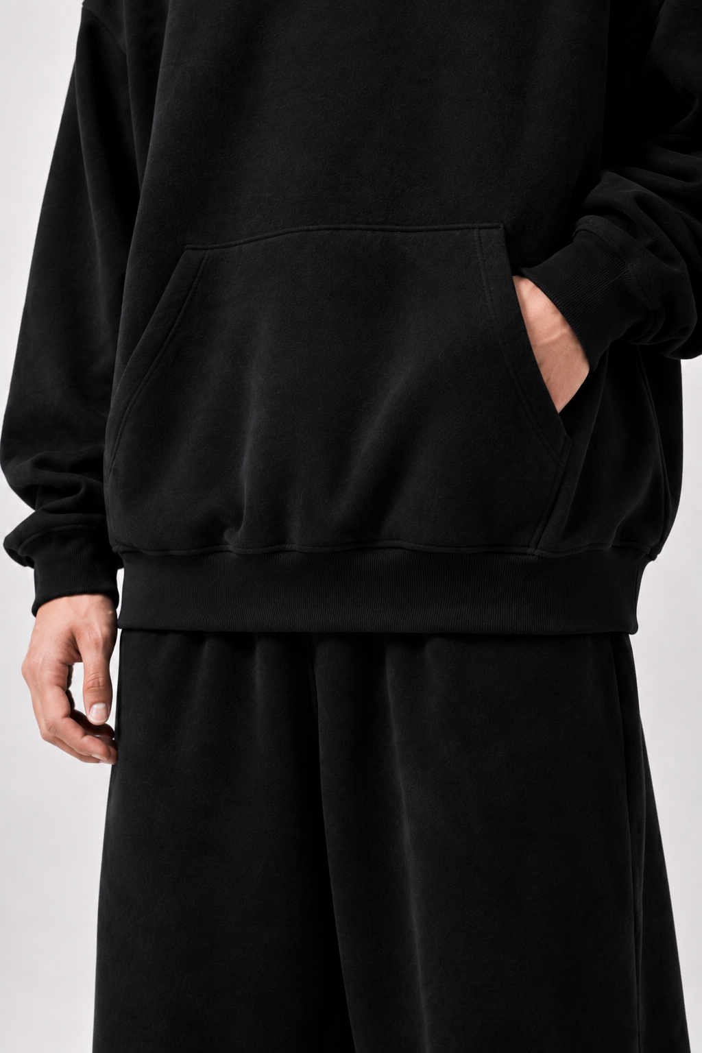 Black Pause-001 Hoodie