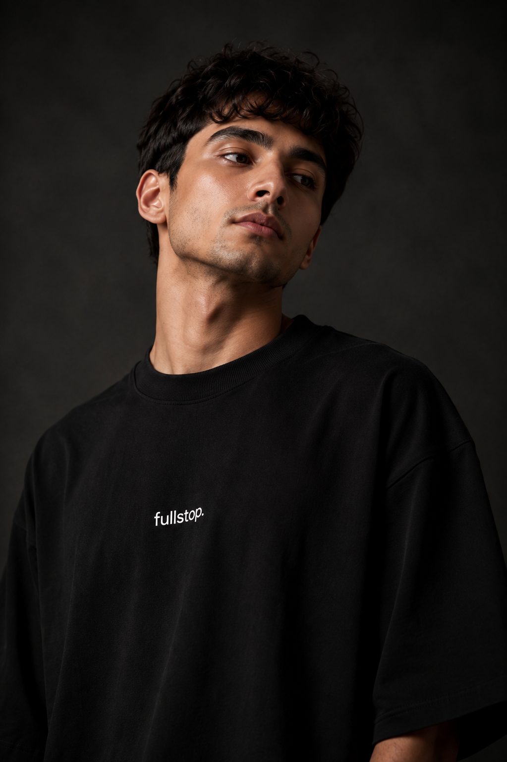 Black Essential T.Shirt.